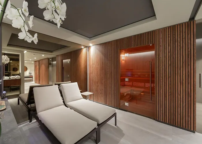 The Central City - Luxury Serviced Residence